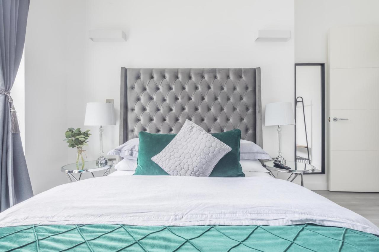 Elegant Apartment มิลตันคีนส์ ภายนอก รูปภาพ